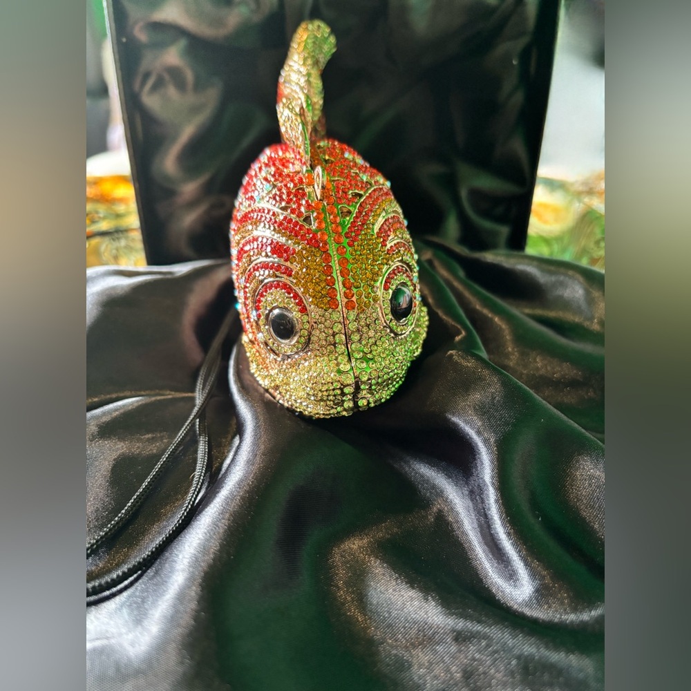 Fish rhinestone purse